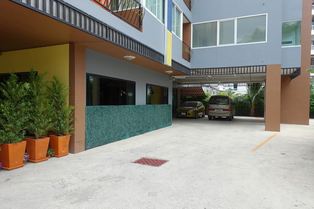 The Right Resort Pattaya Bagian luar foto