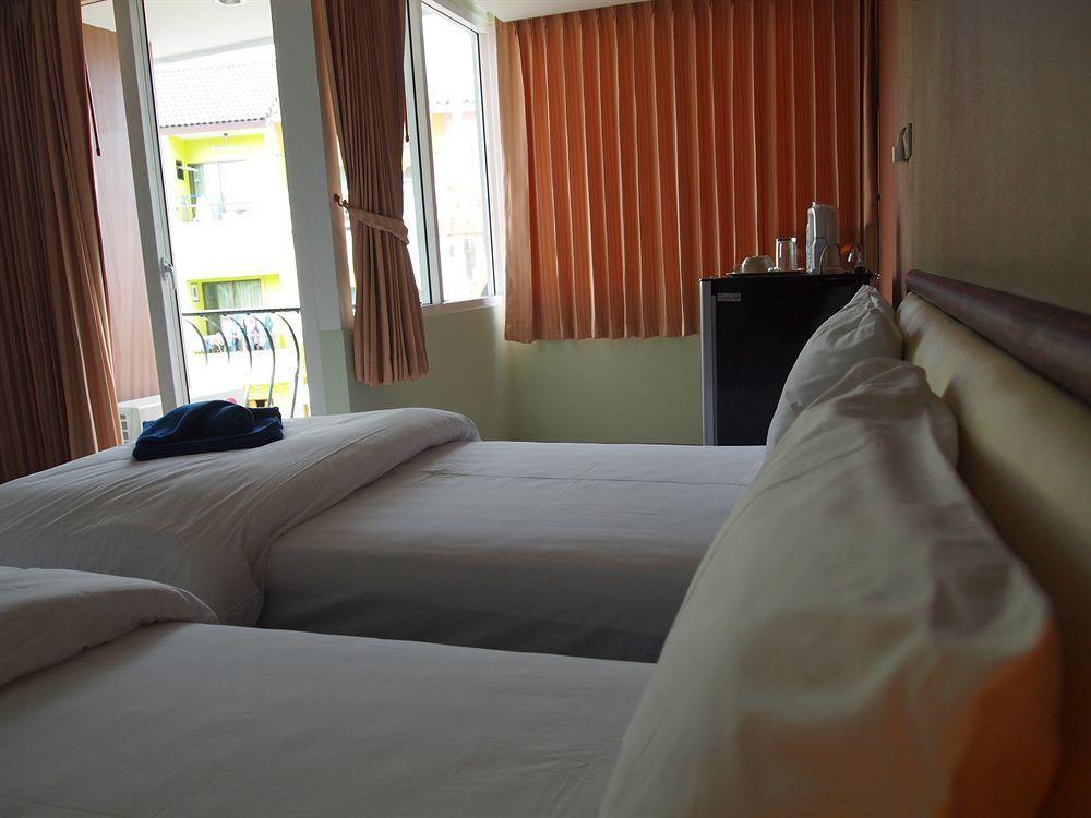 The Right Resort Pattaya Bagian luar foto