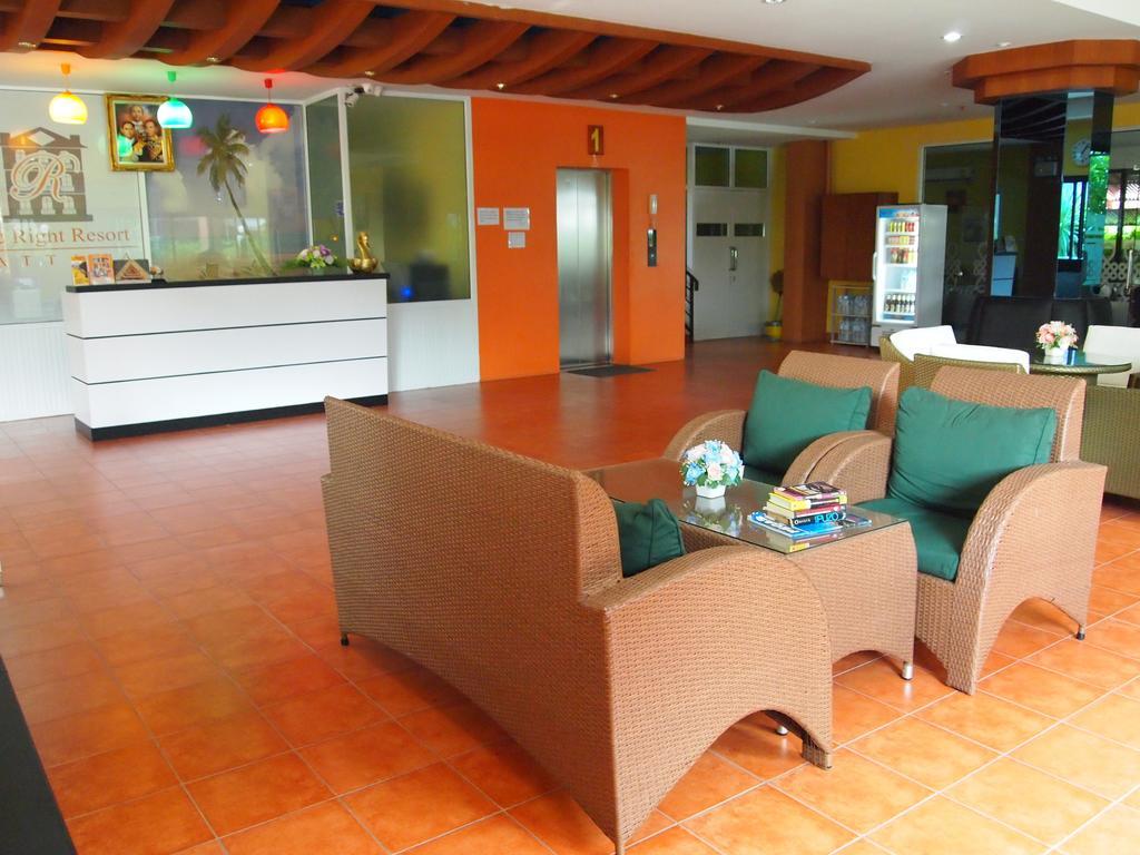 The Right Resort Pattaya Bagian luar foto