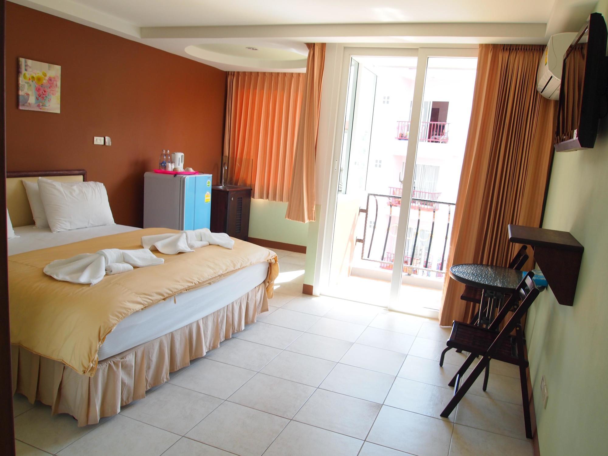 The Right Resort Pattaya Bagian luar foto