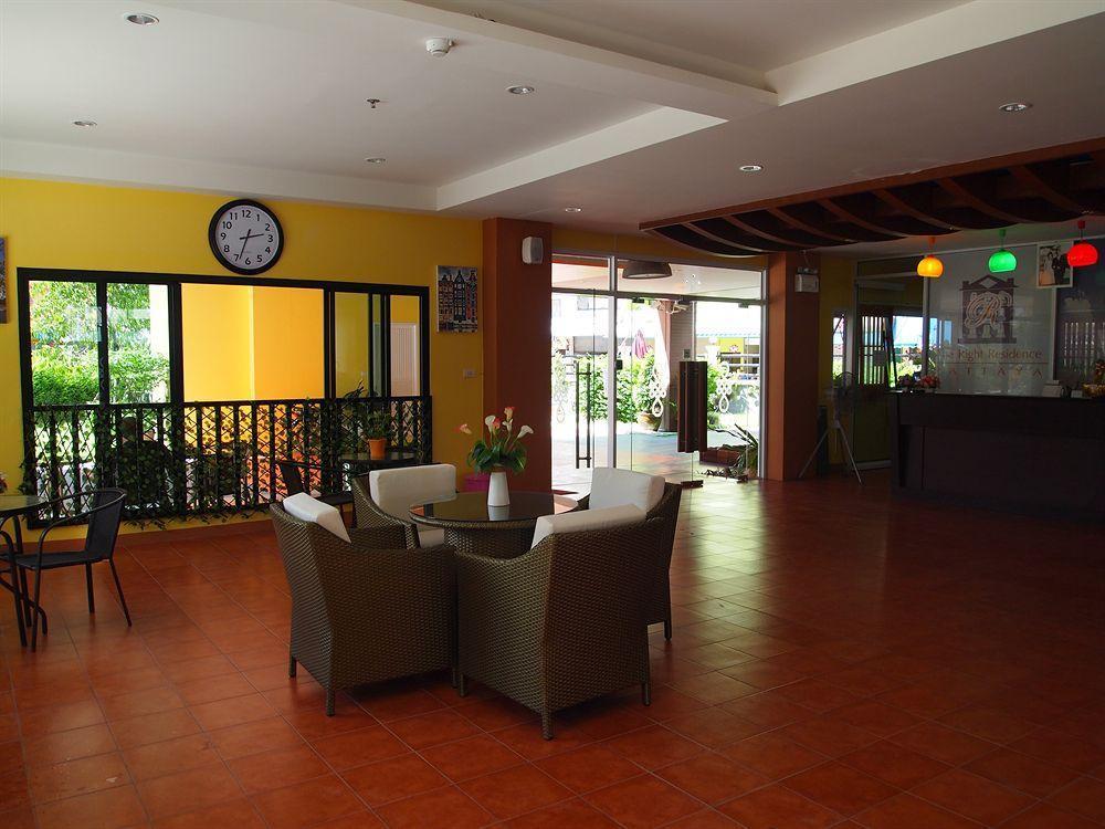 The Right Resort Pattaya Bagian luar foto