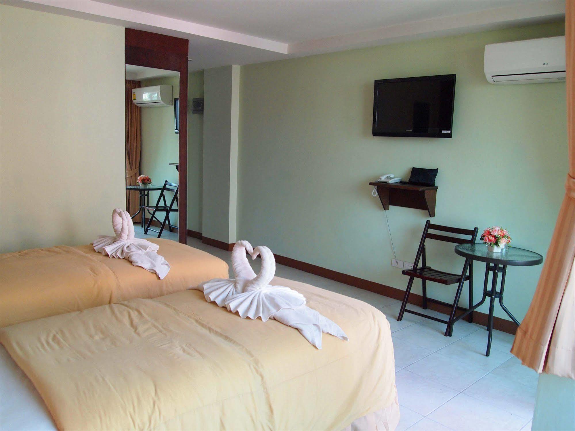 The Right Resort Pattaya Bagian luar foto